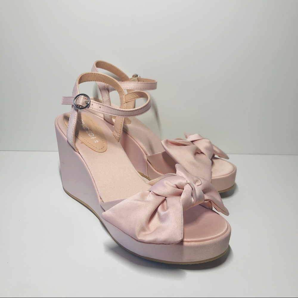 Kawaii Wedges